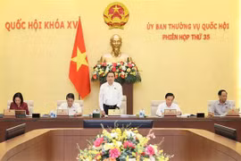 El titular parlamentario Tran Thanh Man interviene en la 35 reunión del Comité Permanente de la Asamblea Nacional. (Fuente: VNA)