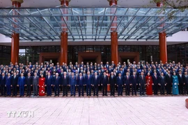 Delegados del Comité Central del Partido Comunista de Vietnam del XIII mandato durante una reunión el 3 de agosto. (Fuente:VNA)