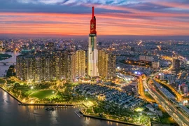 Vietnam promueve logros de Revolución de Agosto en construcción y defensa nacional