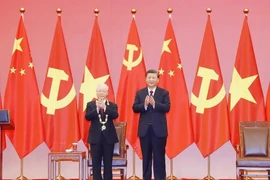 Profundizan asociación de cooperación estratégica integral Vietnam-China