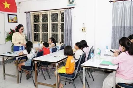 Esfuerzos por preservar idioma vietnamita entre generaciones jóvenes en ultramar