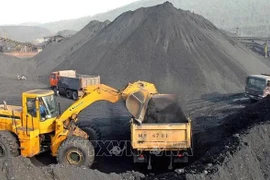 Vietnam aumentará importaciones de carbón en el período 2025-2035