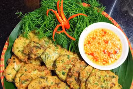 (Video) “Cha Ruoi”, exótico manjar que causa nostalgia de Hanoi