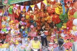 Recuperan posición juguetes tradicionales vietnamitas en Festival del Medio Otoño 