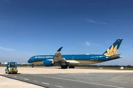 Vietnam recibe primer vuelo internacional proveniente de Corea del Sur tras el COVID-19