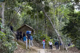 70 aniversario de Victoria de Dien Bien Phu: El retorno a la base revolucionaria de Muong Phang