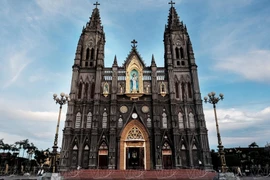 Exploran la belleza de la iglesia de Hung Nghia