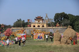 Recrean ambiente del Tet del pasado en la Ciudadela de Thang Long