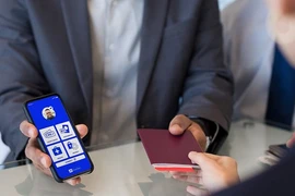 Pasaporte sanitario electrónico: Clave para reabrir vuelos internacionales 
