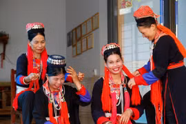 Trajes de etnias minoritarias de Vietnam resaltarán en festival