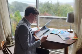Kyril Whittaker, investigador británico de política e historia de Vietnam y miembro del Partido Comunista de Reino Unido. (Fuente: VNA)