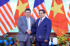 El primer ministro vietnamita, Pham Minh Chinh, se reunió con el presidente de la Cámara de Representantes de Malasia, Tan Sri Dato' Johari Bin Abdul. (Fuente:VNA)