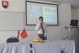 El embajador de Vietnam en Eslovaquia, Nguyen Tuan, en el evento. (Fuente: VOV)