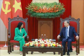 El secretario general del Partido Comunista de Vietnam, To Lam, recibió a la vicepresidenta ejecutiva de Venezuela, Delcy Rodríguez Gómez. (Fuente:VNA)