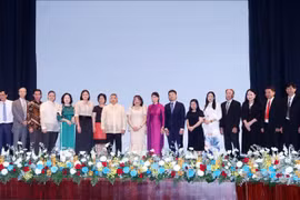 Participantes en el evento. (Fuente:VNA)