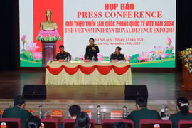 En el evento. (Fuente: Internet)