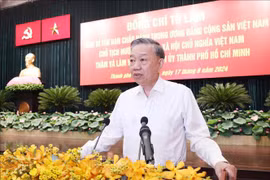 El secretario general del Partido Comunista (PCV) y el presidente de Vietnam, To Lam, habla en el encuentro. (Fuente:VNA)
