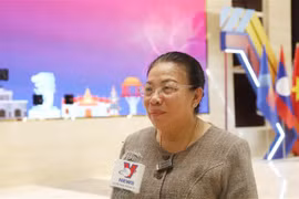 La vicepresidenta de la Asamblea Nacional de Laos, Sounthone Xayachak, en la entrevista. (Fuente:VNA)