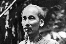 [Foto] Presidente Ho Chi Minh con Ejército Popular de Vietnam