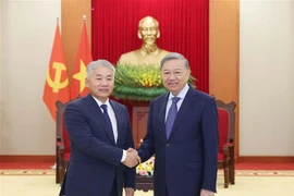 El secretario general del Partido Comunista de Vietnam (PCV), To Lam, recibió hoy al ministro mongol de Alimentación, Agricultura e Industria Ligera, Jadamba Enkhbayar