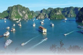 Bahía de Ha Long, una de las 10 maravillas naturales más visitadas del mundo