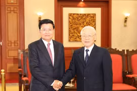 Máximo dirigente vietnamita propone mayor cooperación para promover nexos con Laos 