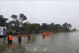 Pide premier de Vietnam mayores esfuerzos para enfrentar a desastres naturales