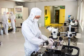 Invierte Vietnam más de 270 millones de dólares en el extranjero