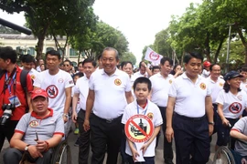 Lanzan en Hanoi programa "Beber alcohol - No conducir"