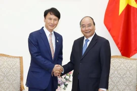 Premier vietnamita aboga por incrementar inversiones japonesas en su país
