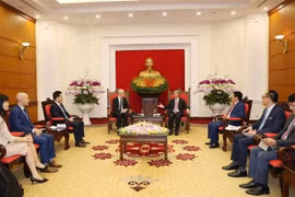 Apoya Vietnam esfuerzos de Facebook para construir ecosistema digital 