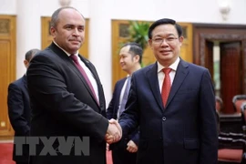  Vietnam y Belarús buscan formas para forjar lazos económicos