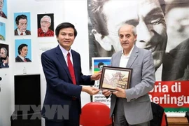 Fortalecen relaciones entre partidos comunistas de Vietnam e Italia
