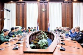 Fortalecen Vietnam y Rusia sus relaciones en defensa