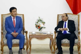 Destaca primer ministro de Vietnam cooperación financiera con grupo sudcoreano