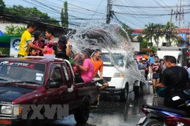 Mueren en Tailandia casi 300 personas en accidentes de tráfico durante el festival Songkran