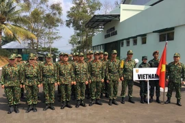 Participa Vietnam en torneo regional de tiro militar