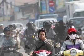 Llaman en Vietnam a reducir uso de vehículos personales para combatir contaminación ambiental