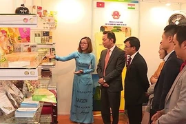 Presentan productos destacados de Vietnam en feria de comercio en la India