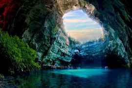 Aumenta la llegada de turistas internacionales a Quang Binh 