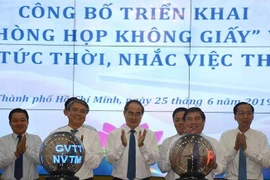 Aboga Gobierno de Ciudad Ho Chi Minh por “reuniones sin papeles”