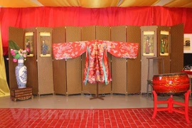 Presentan en Sídney obras inspiradas en la cultura de Vietnam bajo la dinastía Nguyen