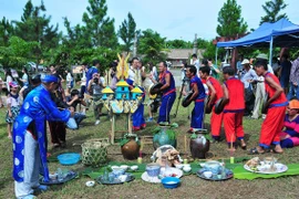 Reconocen como Patrimonio Intangible Nacional rito de Despedida a los Muertos de etnia vietnamita