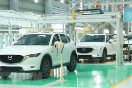 Impulsan en Vietnam la fabricación de automóviles