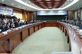 Resalta viceprimer ministro vietnamita potencial de las inversiones sudcoreanas en su país
