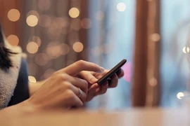 Vietnam desactiva cerca de dos millones de suscriptores móviles 