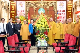 Presidenta del Parlamento de Vietnam felicita a Sangha Budista por éxito del Día de Vesak
