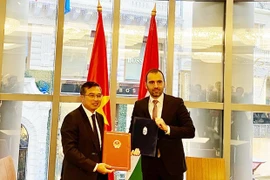 Promueven Vietnam y Hungría cooperación económica 