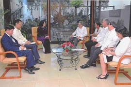Reciben máximos dirigentes de Cuba a vicepresidenta vietnamita