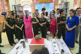 Efectúan en ciudad vietnamita de Can Tho exposición sobre la guerra nacional en frontera suroeste 